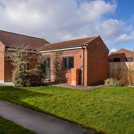 Ferienwohnung The Luxury Potting Shed With Free Parking! York Exterior foto