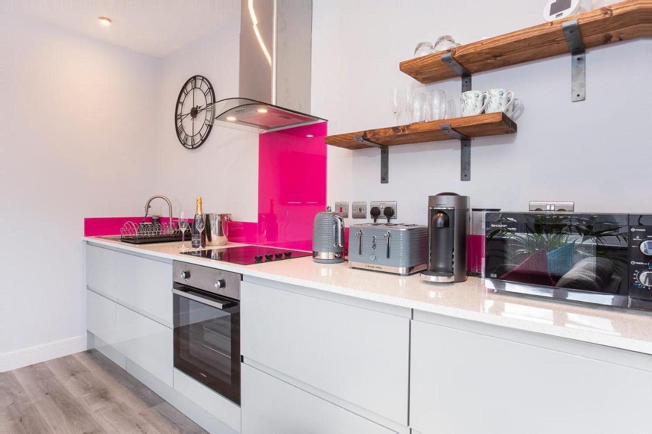 Ferienwohnung The Luxury Potting Shed With Free Parking! York Exterior foto